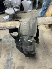 Подкрылок передний правый HONDA VEZEL 2013