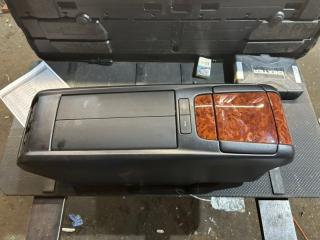Запчасть бардачок между сидений Toyota HARRIER 2006