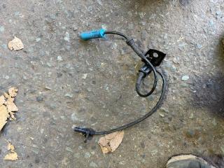 Фото запчасти датчик abs передний правый BMW X1 2014 контрактная запчасть Запчасть датчик abs передний правый BMW X1 2014