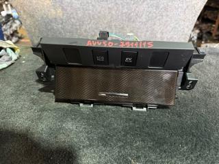 Бардачок в панель Toyota Camry 2012