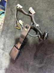 Замок ремня безопасности передний правый Lexus RX450H 2010