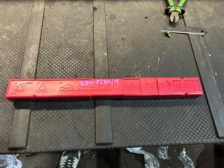 Фото запчасти знак аварийной остановки BMW X1 2014 контрактная запчасть Запчасть знак аварийной остановки BMW X1 2014