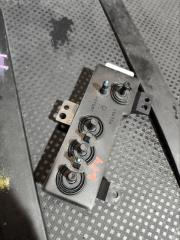 Блок регулировки сидений правый Toyota Camry 2012