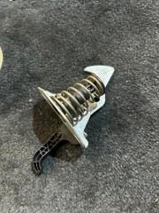 Фото запчасти замок капота BMW X1 2014 контрактная запчасть Запчасть замок капота BMW X1 2014