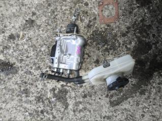 Фото запчасти главный тормозной цилиндр HONDA VEZEL 2013 контрактная запчасть Запчасть главный тормозной цилиндр HONDA VEZEL 2013