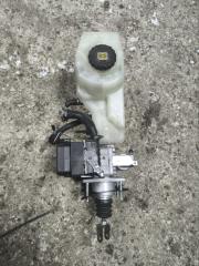 Главный тормозной цилиндр Toyota Prius 2016