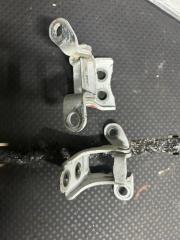 Петля двери передняя левая HONDA VEZEL 2014