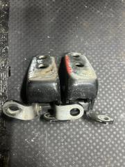 Петля двери передняя правая HONDA Civic 2010