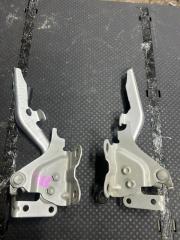 Петля капота Lexus RX450H 2010