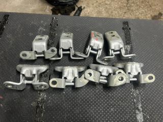 Петля двери Lexus RX450H 2010