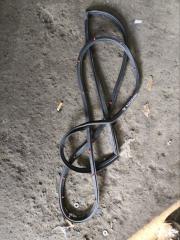 Уплотнительная резинка дверей задняя левая SUZUKI ESCUDO 2009 контрактная Уплотнительная резинка дверей задняя левая SUZUKI ESCUDO 2009