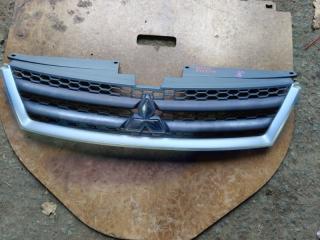 Решетка радиатора MITSUBISHI outlander 2005