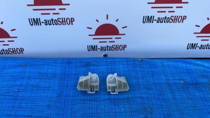 Крепление бампера заднее правое TOYOTA VITZ