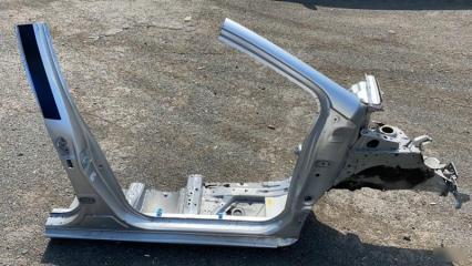 Порог правый TOYOTA VITZ