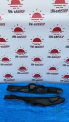 Уплотнение между крылом и кузовом переднее правое TOYOTA VOXY 2014