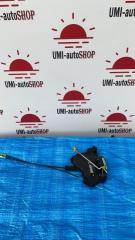 Замок передний левый TOYOTA AQUA
