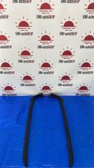 Молдинг лобового стекла левый TOYOTA CROWN 2018 контрактная Молдинг лобового стекла левый TOYOTA CROWN 2018