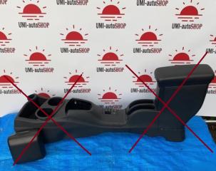 Бардачок между сиденьями TOYOTA AQUA