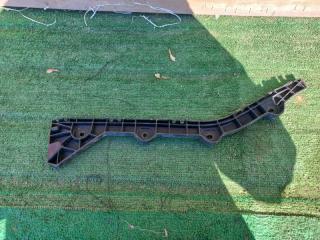 Фото запчасти крепление бампера заднее правое SKODA RAPID 2012- Б/У запчасть Запчасть крепление бампера заднее правое SKODA RAPID 2012-