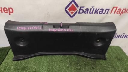 Запчасть накладка замка багажника NISSAN TIIDA 2010