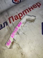 Фото запчасти крепление бампера переднее правое DAIHATSU HIJET CARGO 2005 контрактная запчасть Запчасть крепление бампера переднее правое DAIHATSU HIJET CARGO 2005