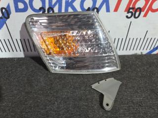 Габарит передний правый TOYOTA CRESTA 1999