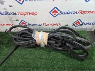 Уплотнитель двери HONDA FIT 2014