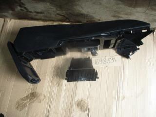 Подлокотник TOYOTA MARK X GRX130 3 ракурс Подлокотник TOYOTA MARK X GRX130 3 ракурс