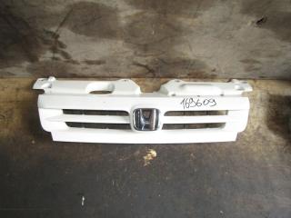 Решетка радиатора  HONDA   STEPWGN   RF3        1 ракурс
