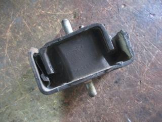 Подушка двигателя левая передняя  DAIHATSU   HIJET TRUCK   S210P   EF     2 ракурс
