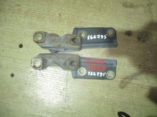 Петля капота  MITSUBISHI   DINGO   CQ5A        1 ракурс