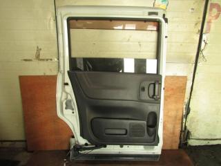 Дверь левая задняя  NISSAN   SERENA   C25CC25CNC25NC25        2 ракурс
