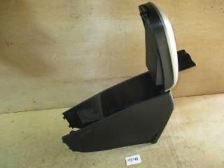Подлокотник  TOYOTA   AURIS   NZE151        3 ракурс