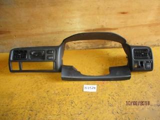 Консоль спидометра TOYOTA SPRINTER EE111 1 ракурс Консоль спидометра TOYOTA SPRINTER EE111 1 ракурс