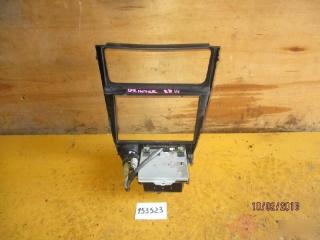 Консоль  TOYOTA   SPRINTER   EE111        2 ракурс