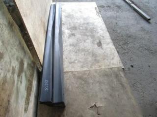 Порог  MITSUBISHI   DIAMANTE   F36A        2 ракурс