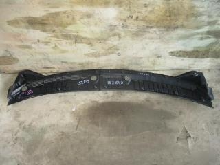 Жабо  NISSAN   TINO   V10        2 ракурс