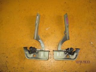 Петля капота  NISSAN   MOCO   MG33S        1 ракурс