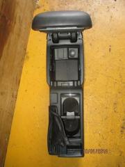 Подлокотник  SUBARU   IMPREZA   GJ6        2 ракурс