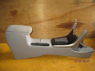 Подлокотник  TOYOTA   COROLLA AXIO   ZRE142        1 ракурс