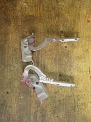 Петля капота  NISSAN   MOCO   MG33S        1 ракурс