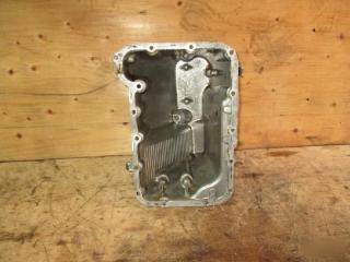 Поддон  SUZUKI   EVERY   DA64V   K6A     2 ракурс