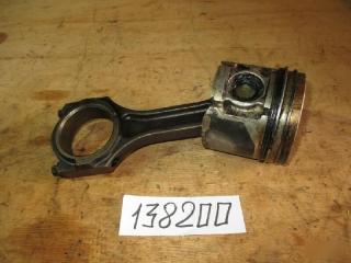 Поршень  MAZDA   BONGO   SKF2V   RF     2 ракурс