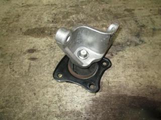 Подушка двигателя левая передняя  MITSUBISHI   COLT   Z25A        3 ракурс