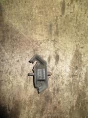 Подушка двигателя левая передняя  SUZUKI   WAGON R   CV51S   K6A     3 ракурс