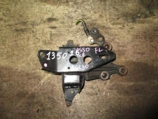 Подушка двигателя левая передняя  TOYOTA   PASSO   KGC30   1KR     1 ракурс