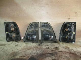 Стоп  TOYOTA   LAND CRUISER   UZJ100        2 ракурс