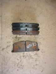Колодки тормозные передние  TOYOTA   SPRINTER   CE105        1 ракурс