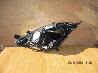 Фара правая передняя  TOYOTA   ISIS   ANM15      4469  2 ракурс