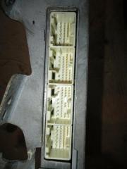Блок управления efi  HINO   DUTRO   XZU508   N04C   8961137713  2 ракурс